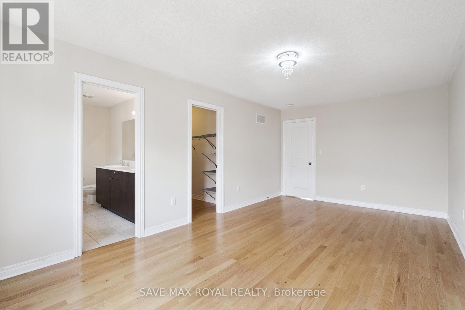 Photo 30 of 17 Fann Drive, Brampton ON