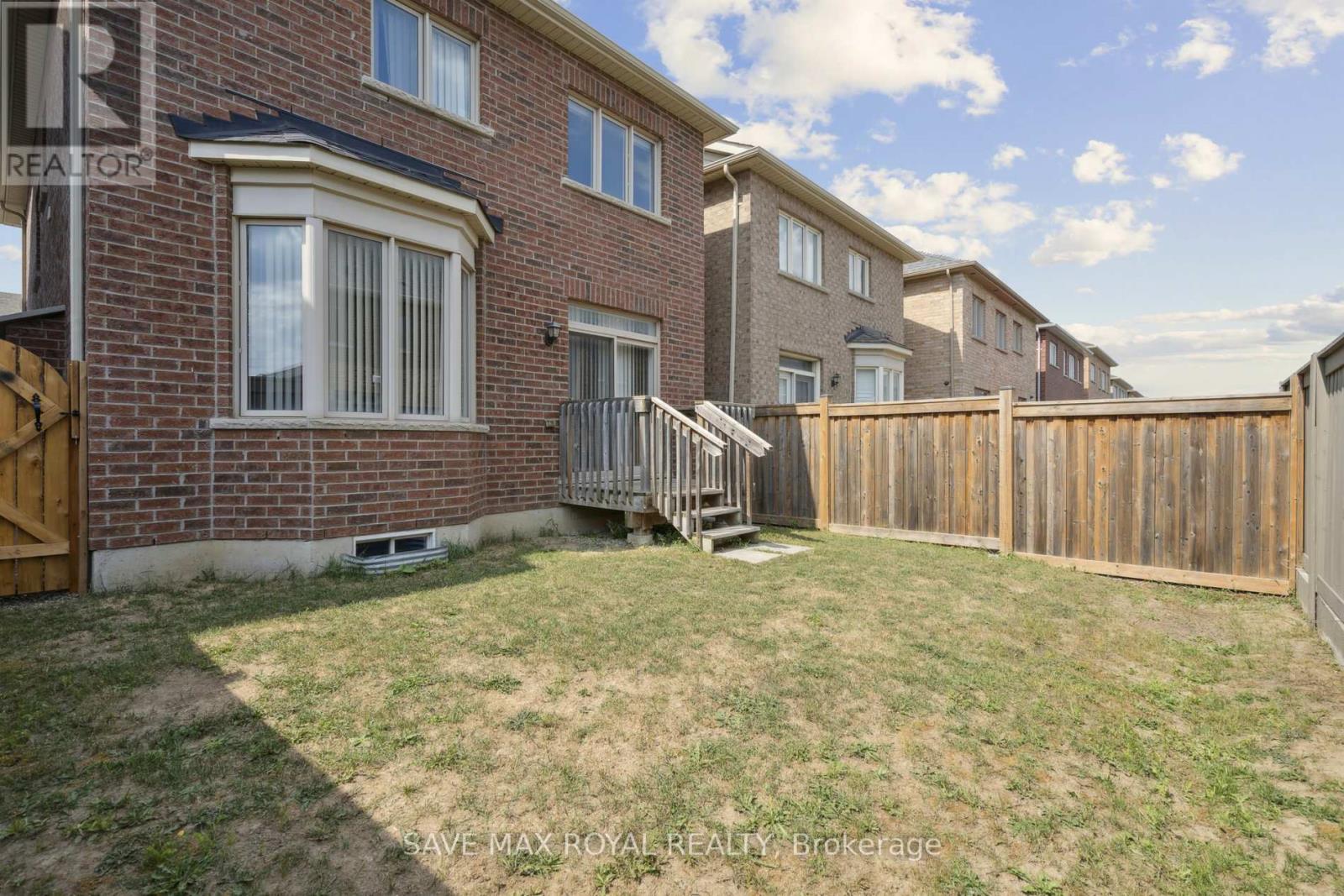 Photo 44 of 17 Fann Drive, Brampton ON