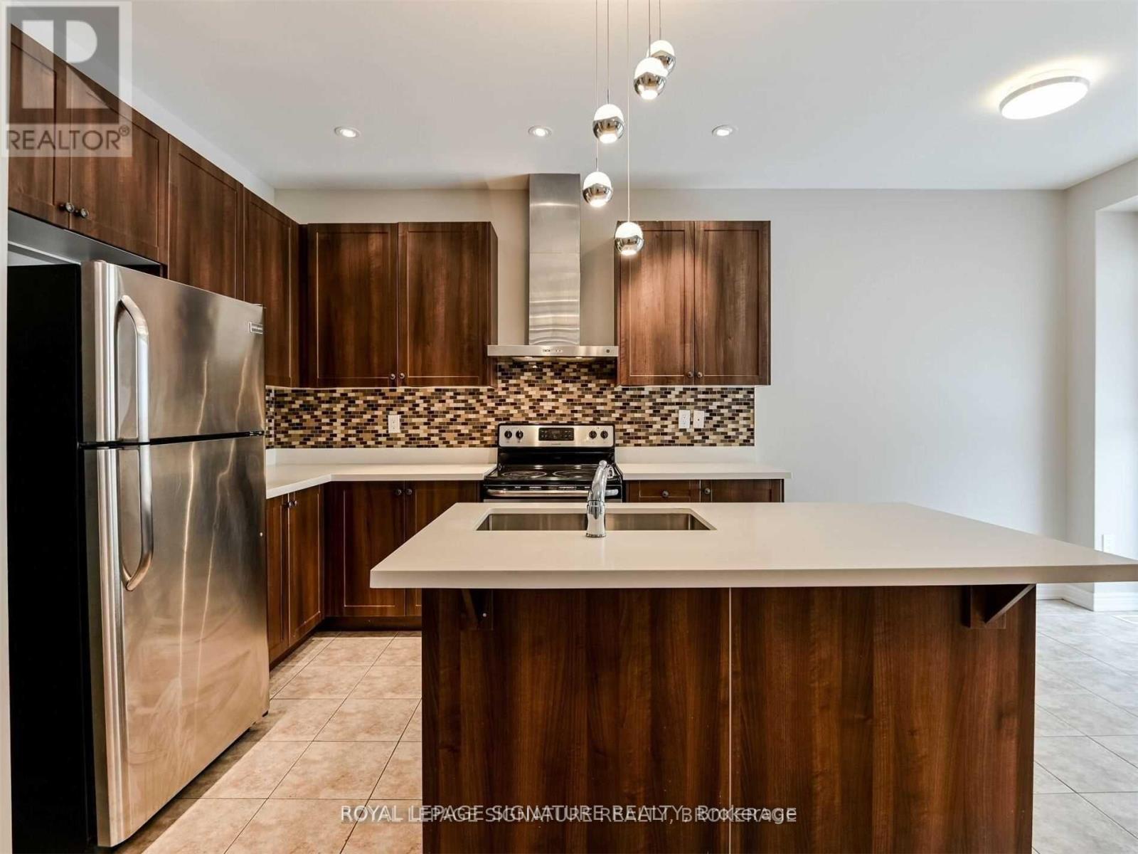 Photo 37 of 37 Chesterwood Crescent, Brampton ON