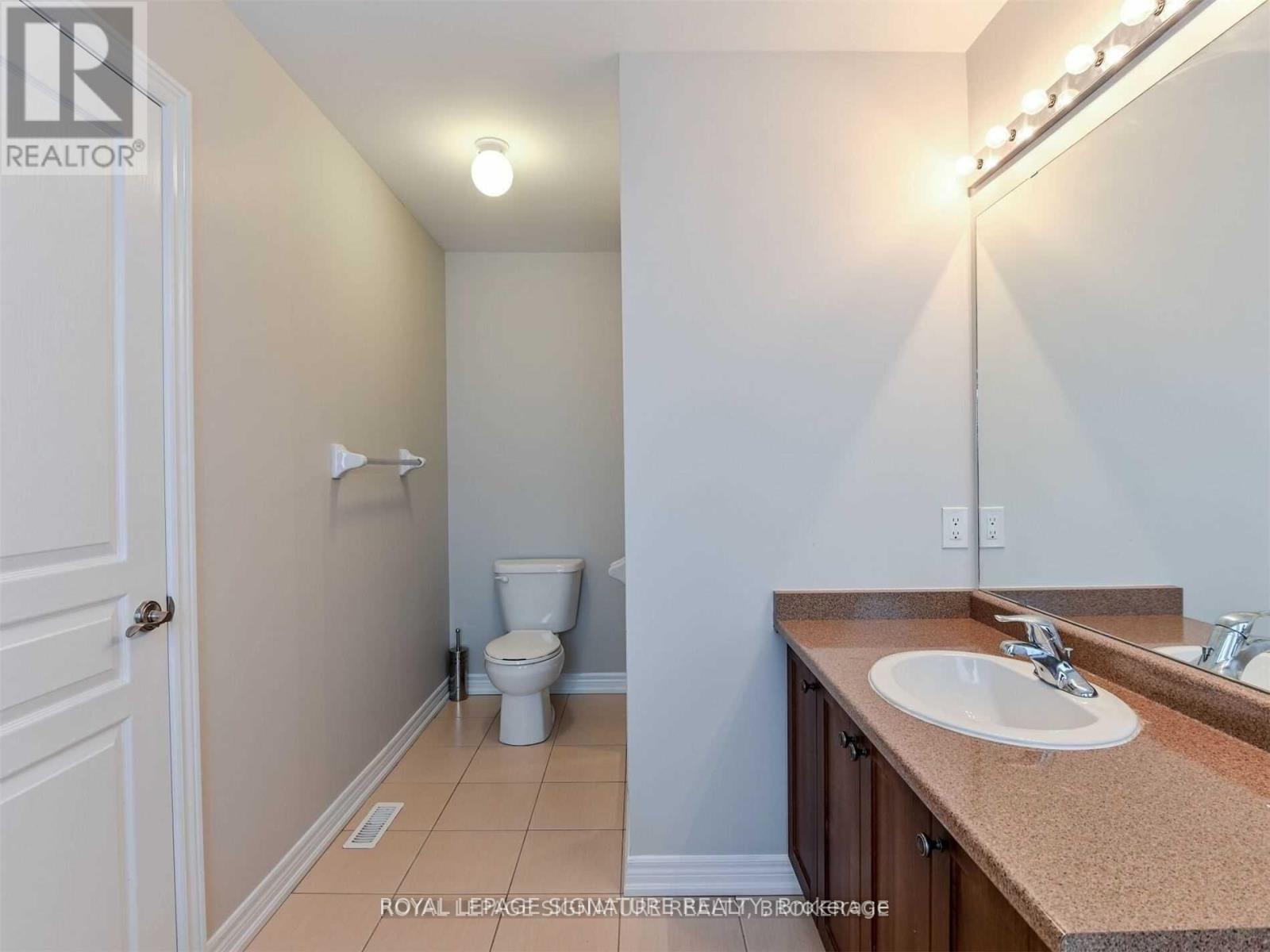 Photo 31 of 37 Chesterwood Crescent, Brampton ON