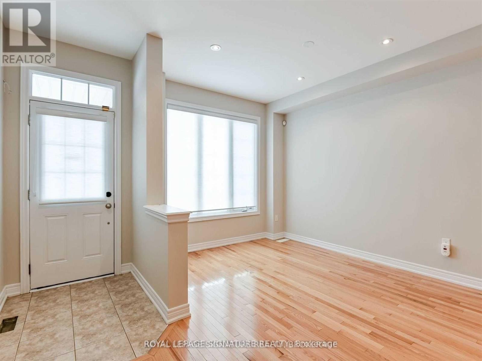 Photo 30 of 37 Chesterwood Crescent, Brampton ON