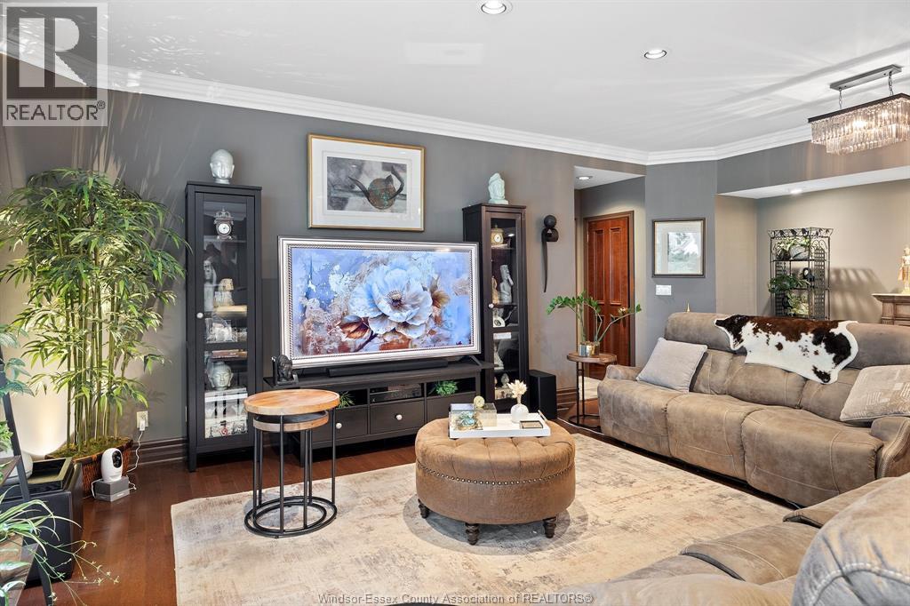 Photo 2 of 2447 Princess, Windsor ON