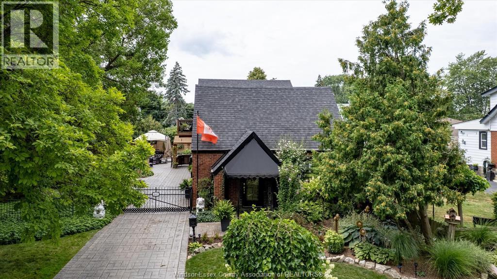 Photo 9 of 2447 Princess, Windsor ON