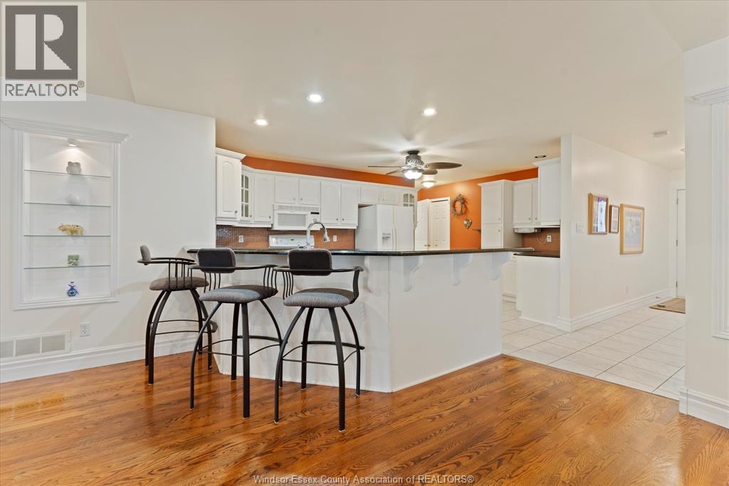 Photo 12 of 742 Rodfam Court, Windsor ON