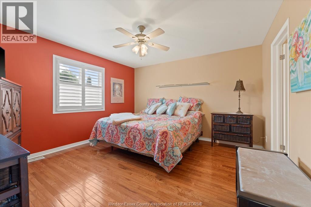 Photo 18 of 742 Rodfam Court, Windsor ON