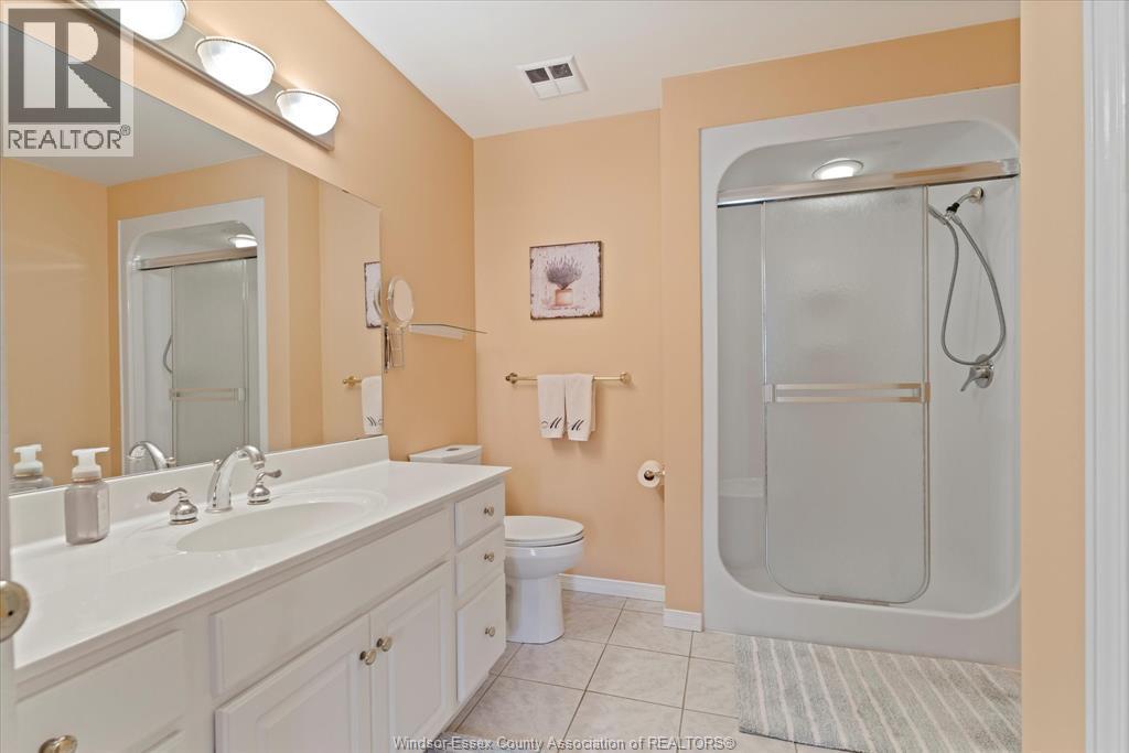 Photo 20 of 742 Rodfam Court, Windsor ON