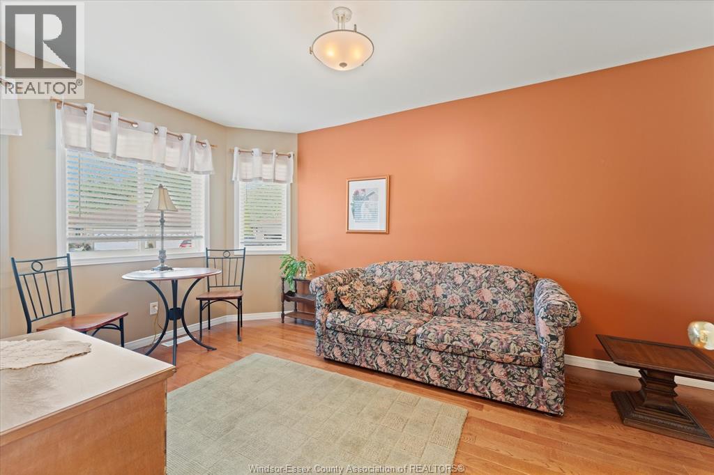 Photo 22 of 742 Rodfam Court, Windsor ON