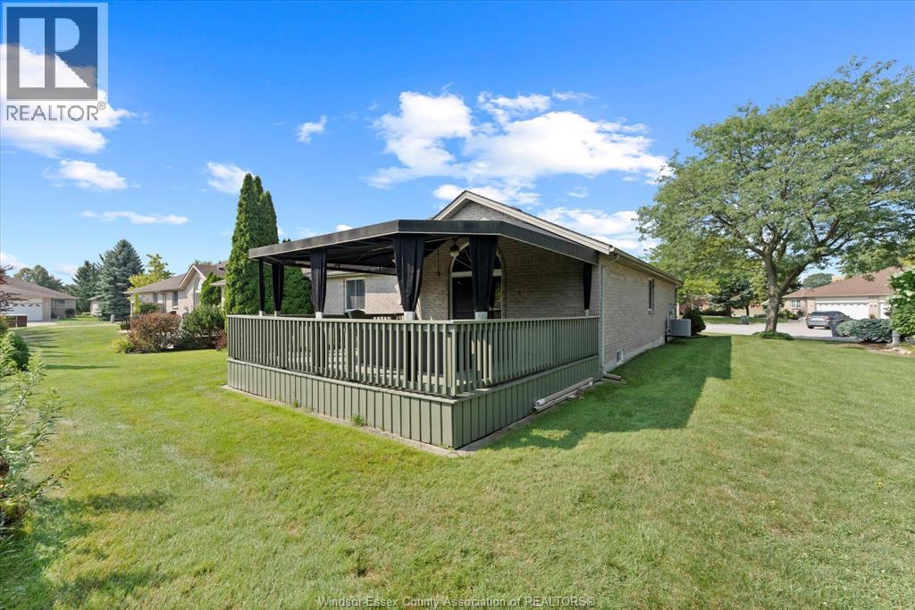 Photo 38 of 742 Rodfam Court, Windsor ON
