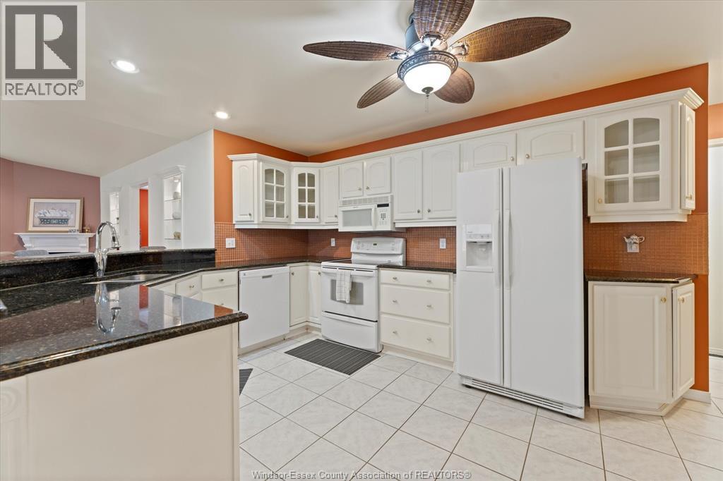 Photo 7 of 742 Rodfam Court, Windsor ON
