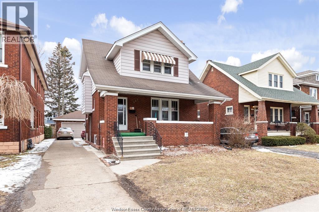 Photo 9 of 381 Partington, Windsor ON