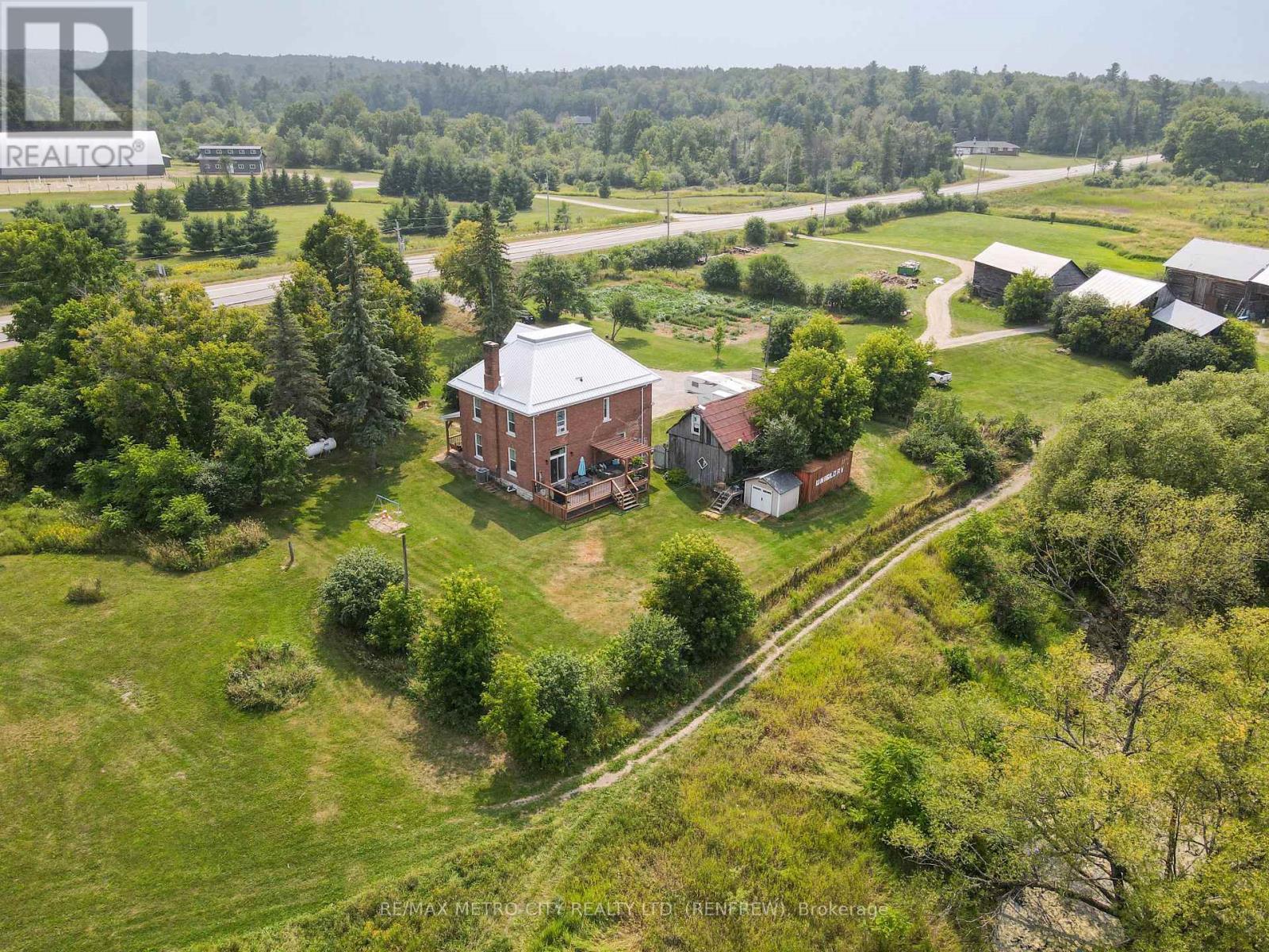 Photo 17 of 1380 Highway 132 Highway, Admaston Bromley ON