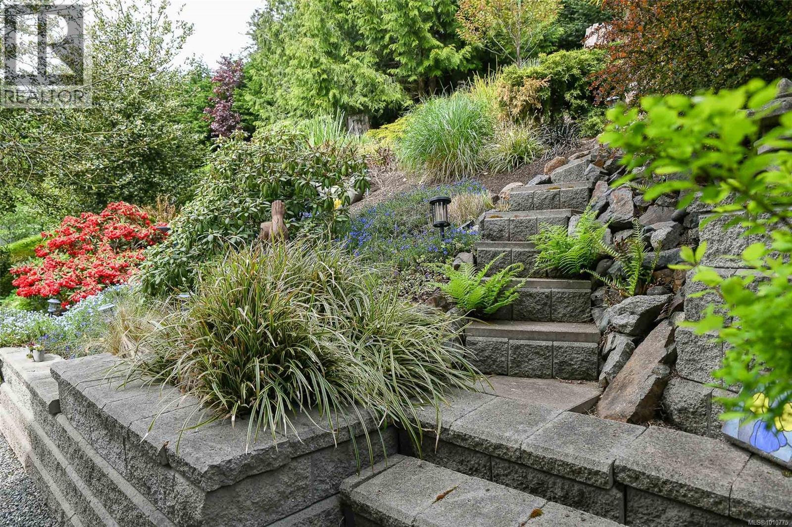 Photo 13 of 1166 Yates Rd, Comox BC