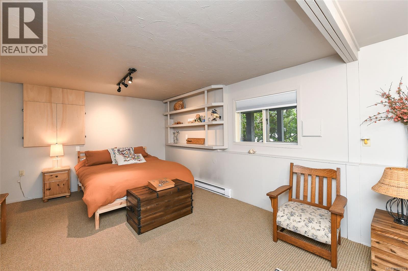 Photo 7 of 1166 Yates Rd, Comox BC