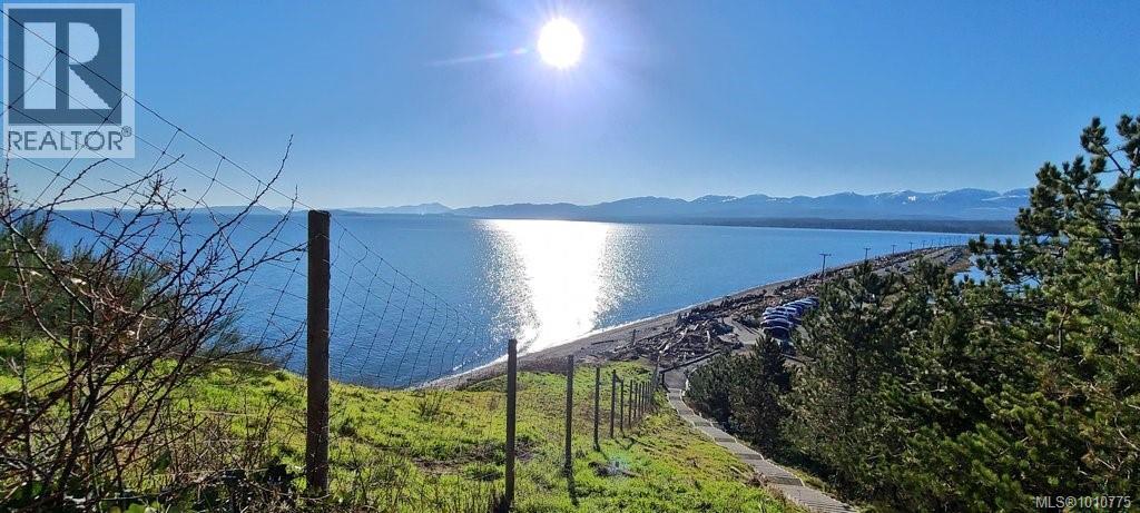 Photo 10 of 1166 Yates Rd, Comox BC
