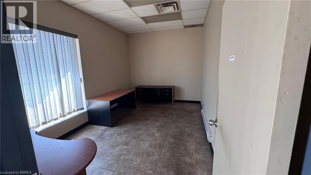 Photo 6 of 67 Copernicus Boulevard Unit 3, Brantford ON