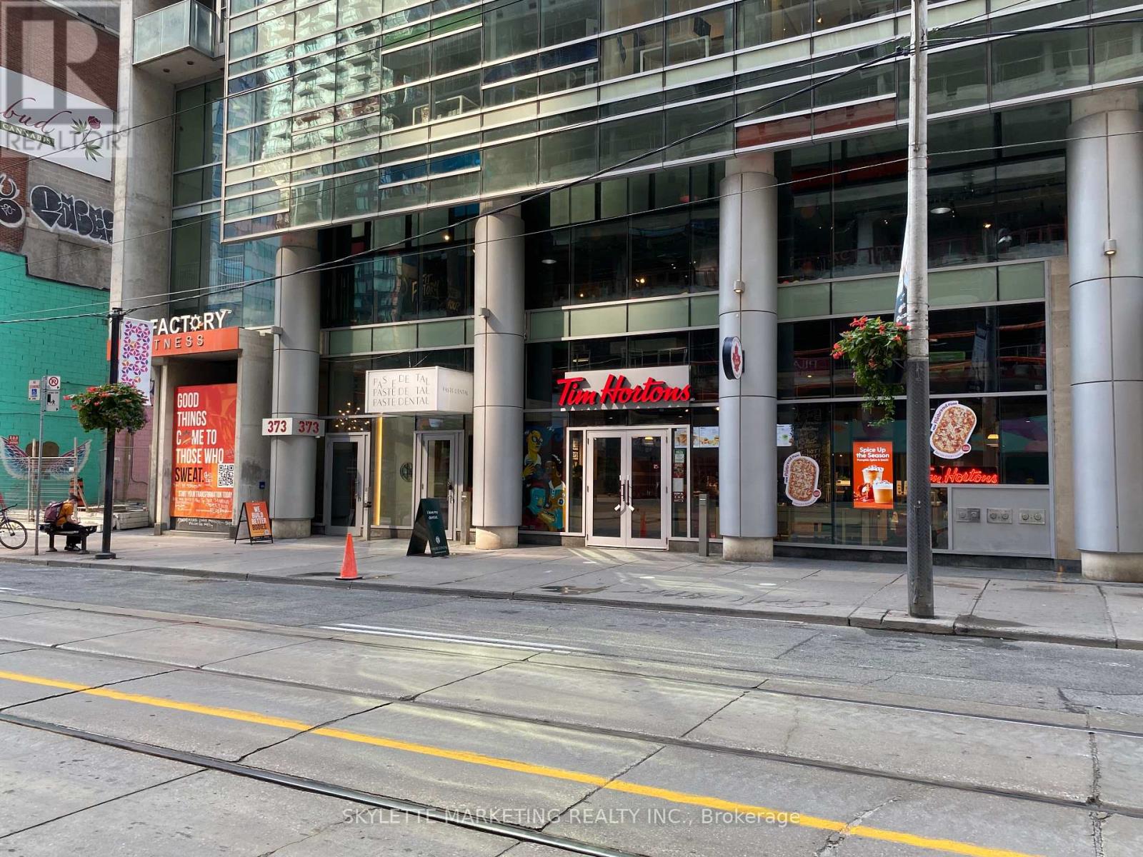 Photo 5 of 2505 357 King Street W, Toronto ON