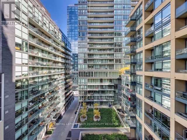Photo 6 of 903 438 King Street W, Toronto ON