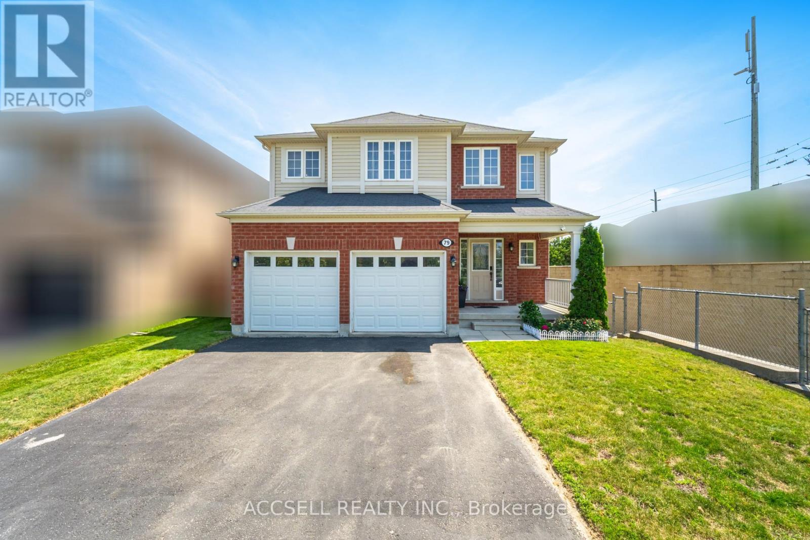 Photo 2 of 79 Lobb Court, Clarington ON