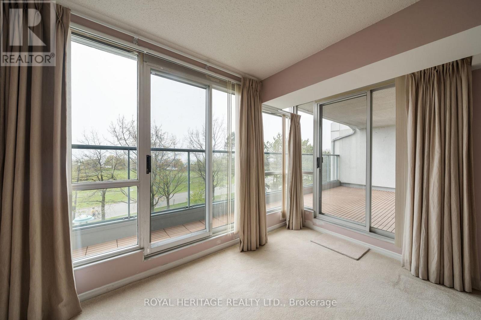 Photo 18 of 306 45 Cumberland Lane, Ajax ON