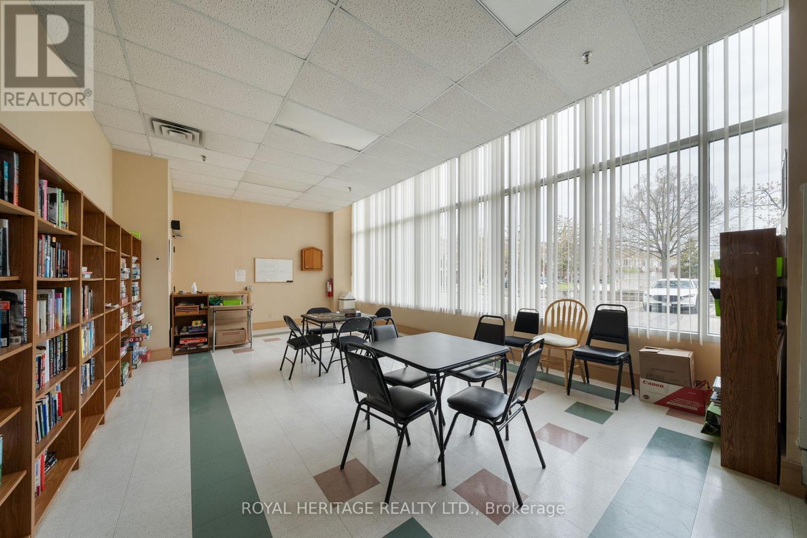 Photo 24 of 306 45 Cumberland Lane, Ajax ON