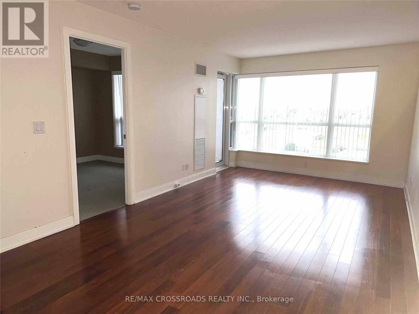 Photo 3 of 1001 125 Village Green Square, Toronto ON