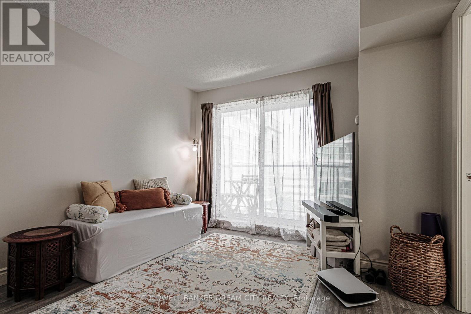 Photo 12 of 1106 60 Town Centre Court, Toronto ON