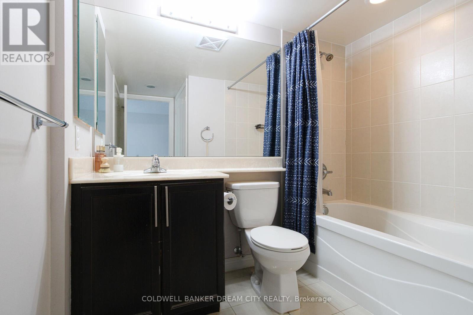 Photo 16 of 1106 60 Town Centre Court, Toronto ON