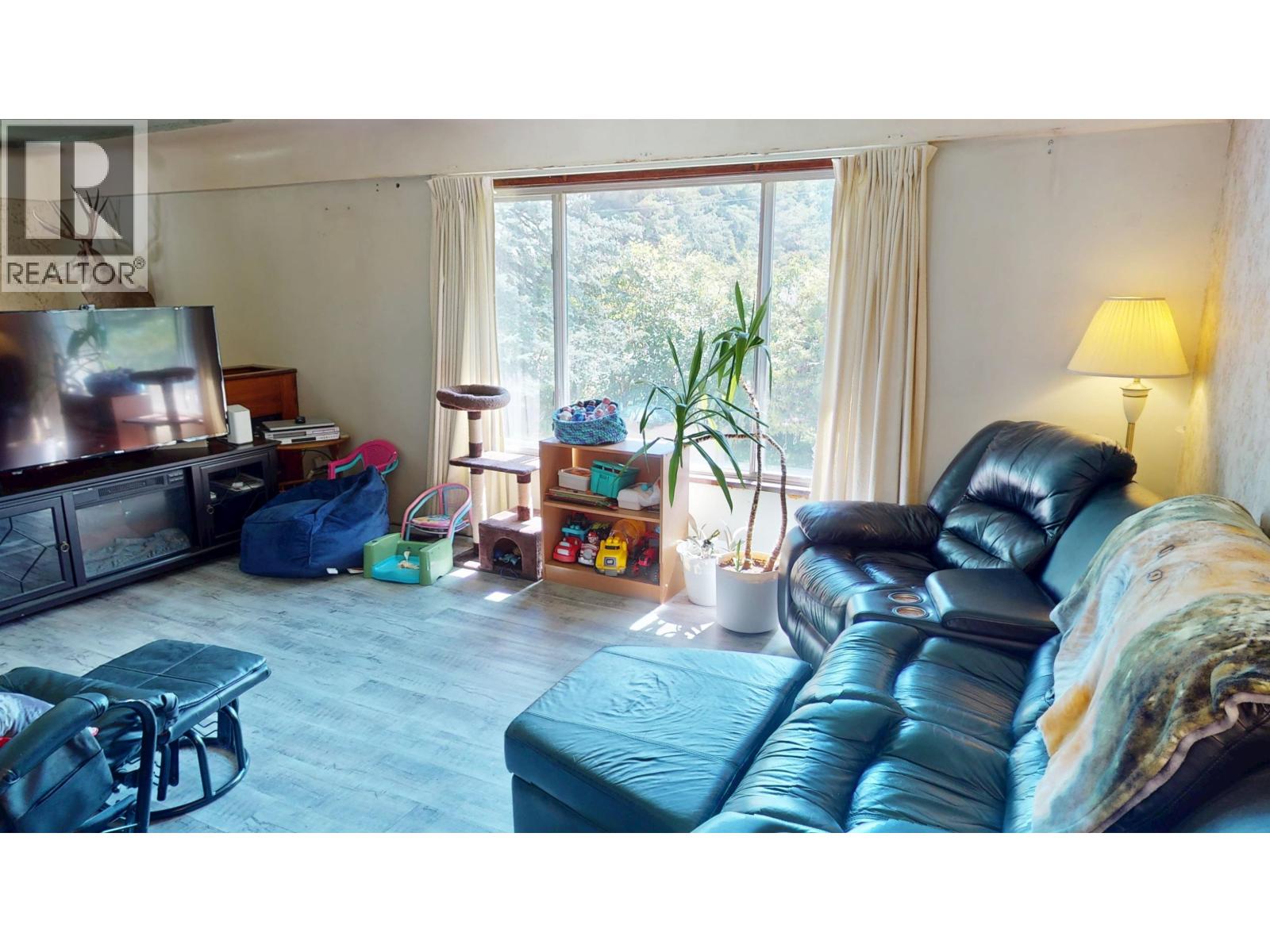 1834 LOMBARDIE DRIVE, Quesnel