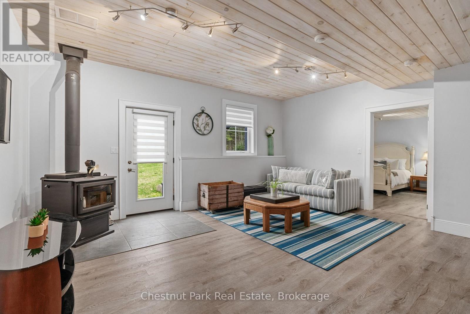 Photo 27 of 86 Bowyer Road, Huntsville ON
