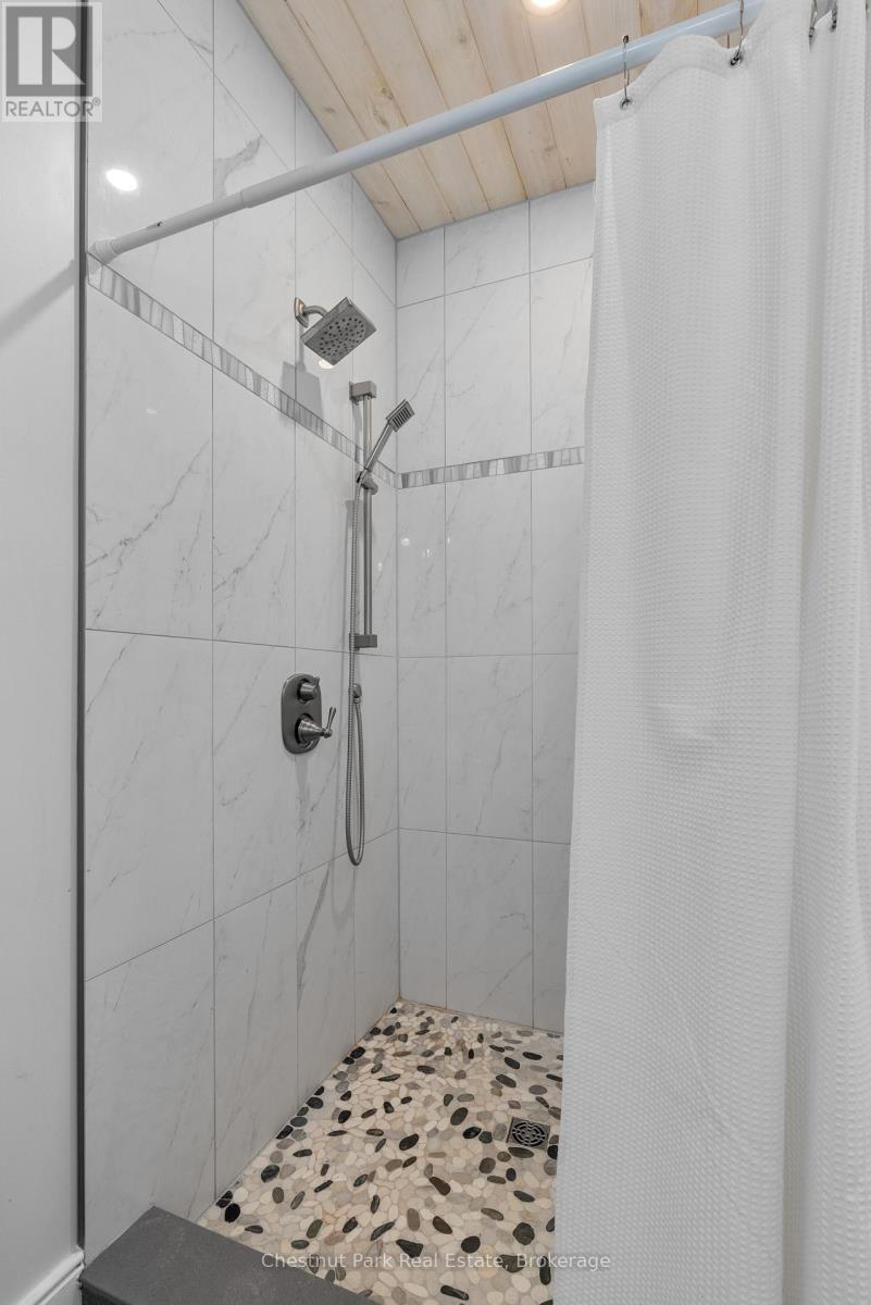Photo 28 of 86 Bowyer Road, Huntsville ON