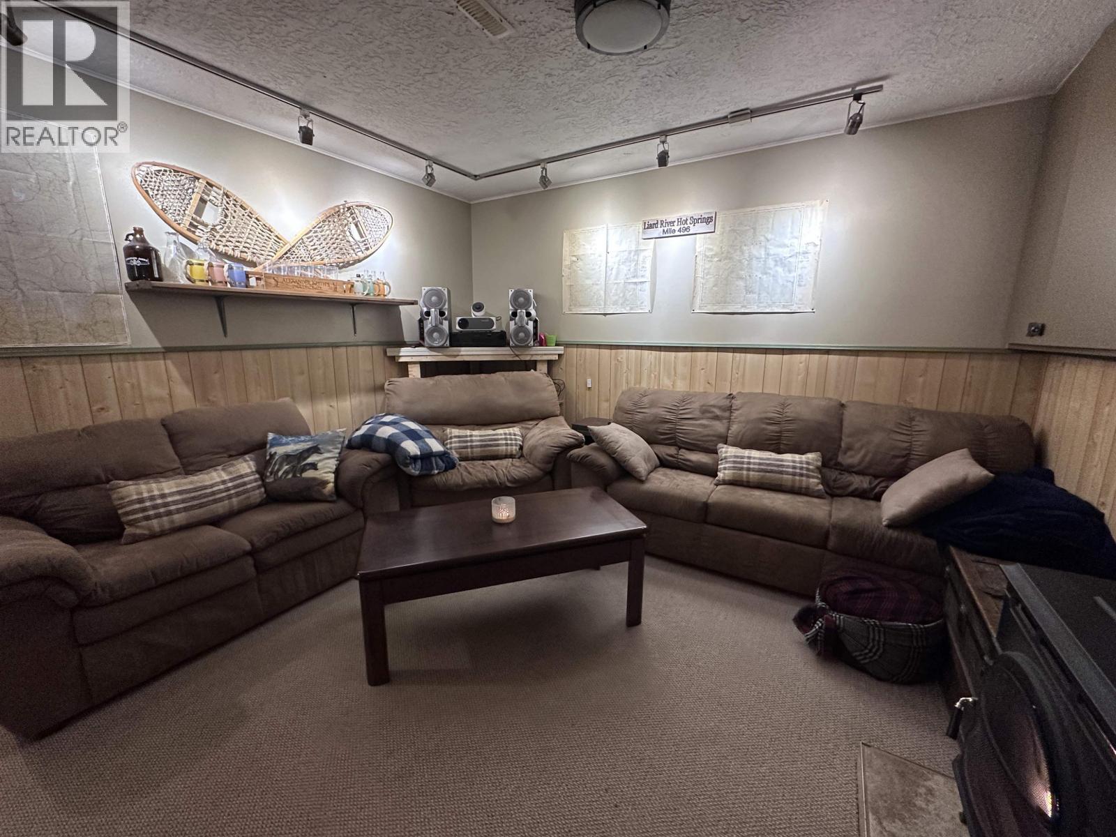 5216 TAMARACK CRESCENT, Fort Nelson