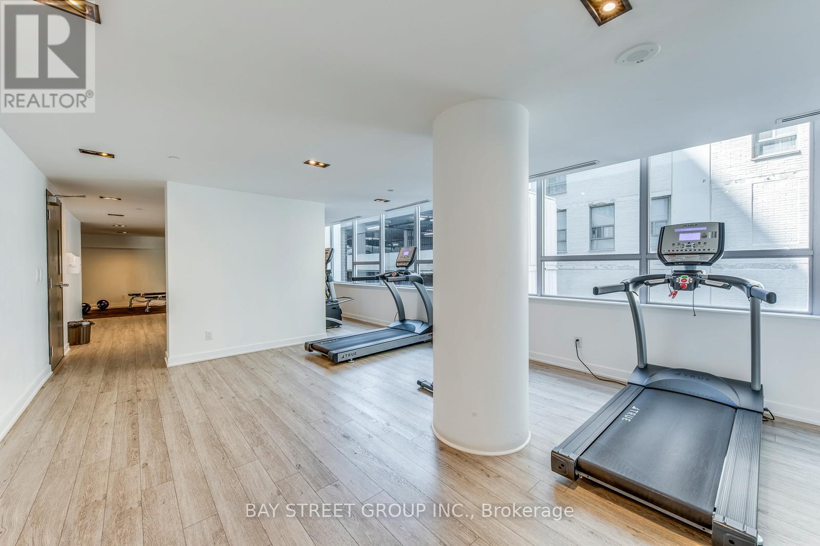 Photo 28 of 1601 17 Dundonald Street, Toronto ON