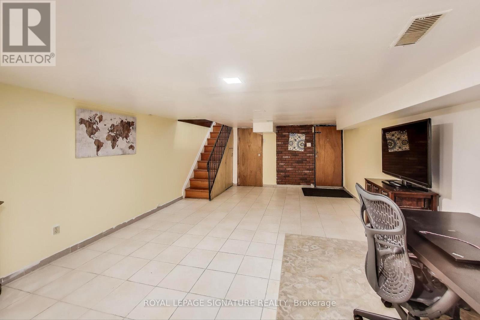 Photo 17 of 9 Somerset Avenue, Toronto ON