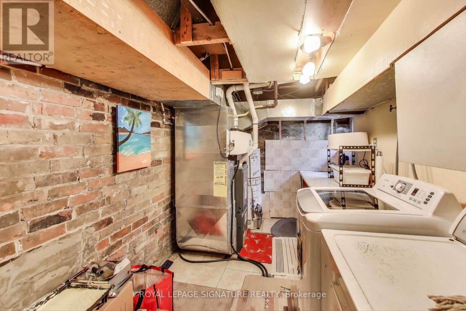 Photo 18 of 9 Somerset Avenue, Toronto ON