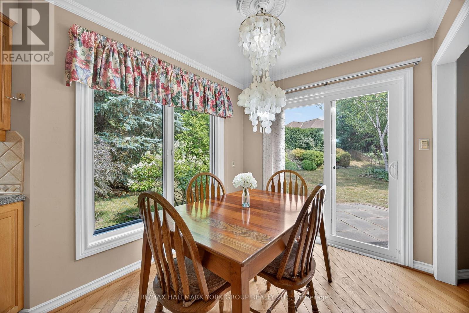 Photo 38 of 64 Craigleith Crescent, Richmond Hill ON