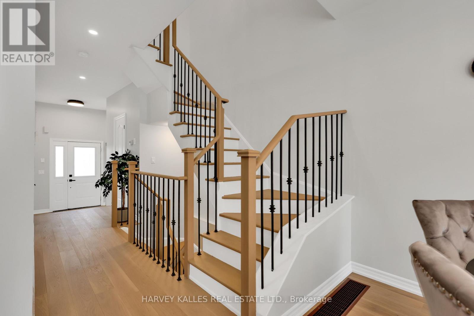 Photo 21 of 170 Boadway Crescent, Whitchurchstouffville ON