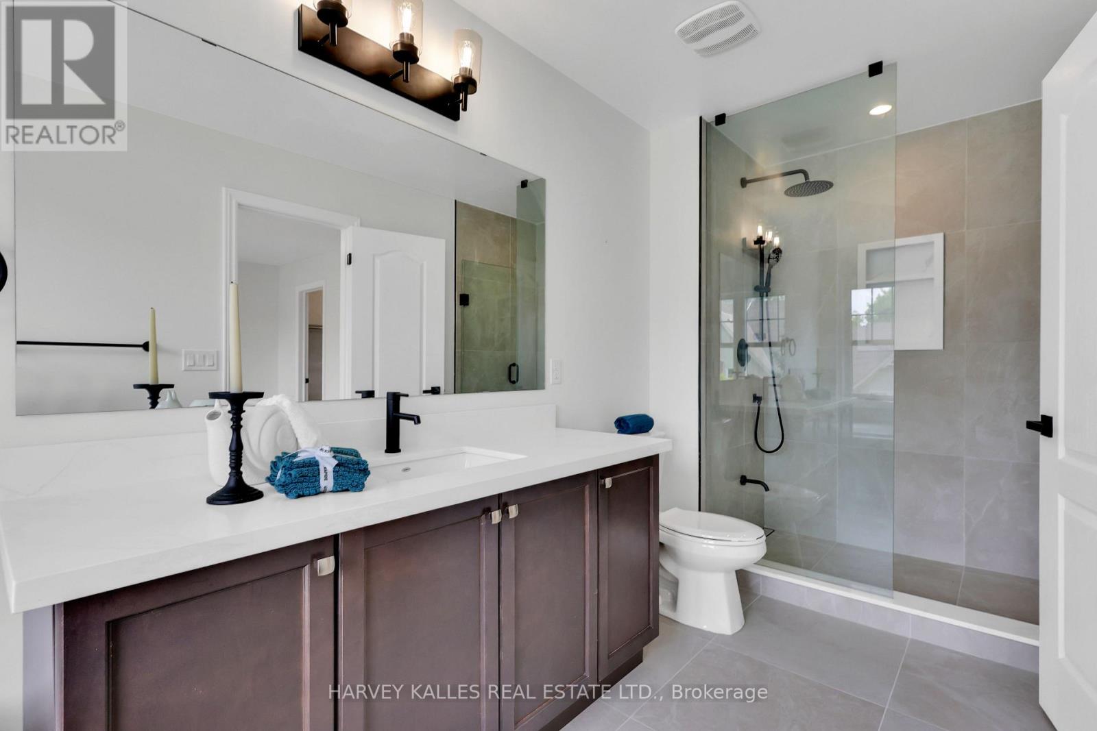 Photo 29 of 170 Boadway Crescent, Whitchurchstouffville ON