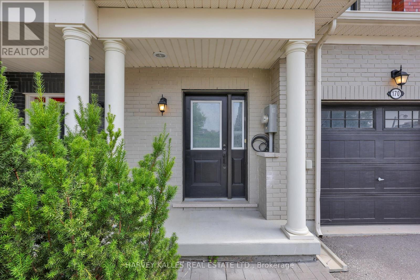 Photo 4 of 170 Boadway Crescent, Whitchurchstouffville ON