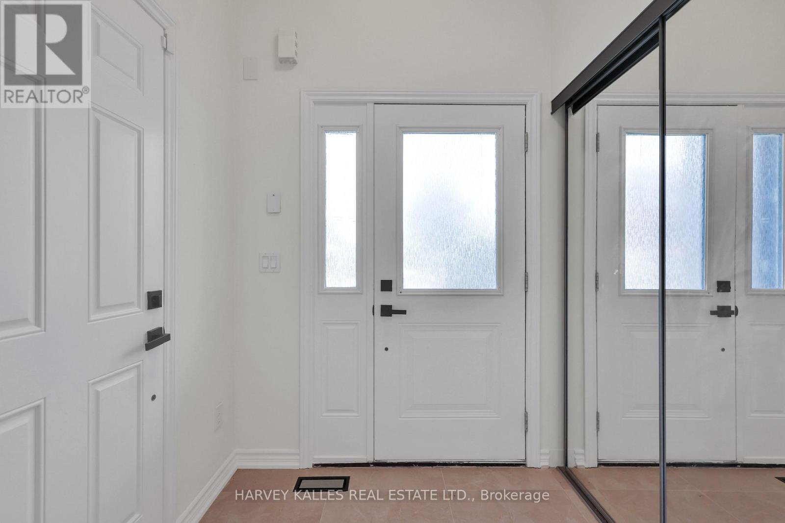 Photo 6 of 170 Boadway Crescent, Whitchurchstouffville ON