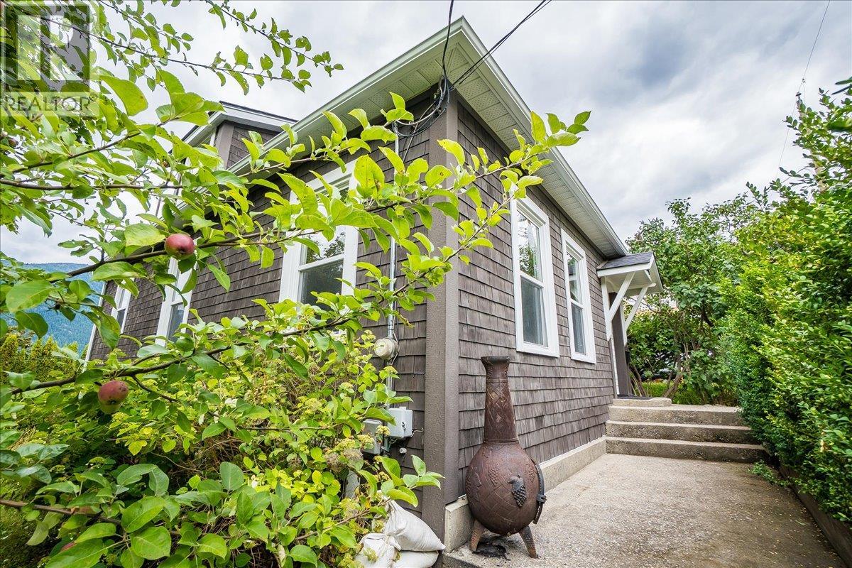 Photo 56 of 515 Gore Street, Nelson BC