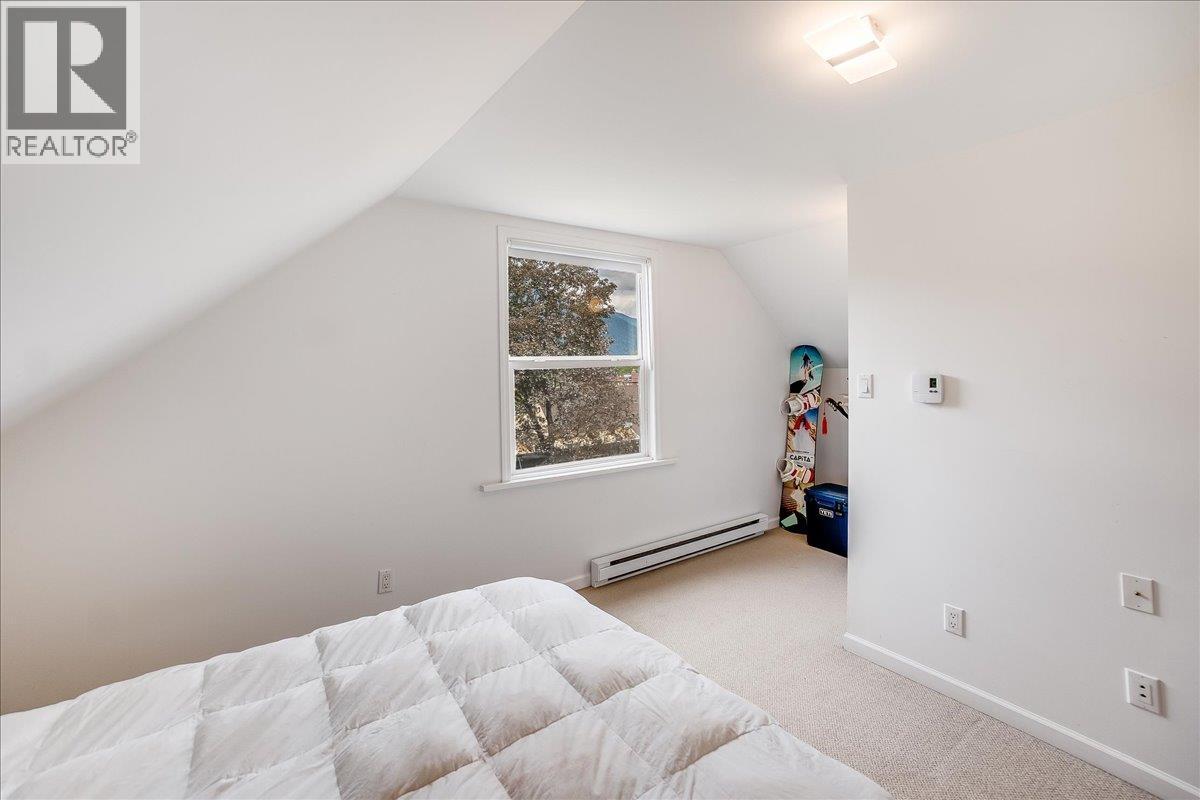 Photo 33 of 515 Gore Street, Nelson BC