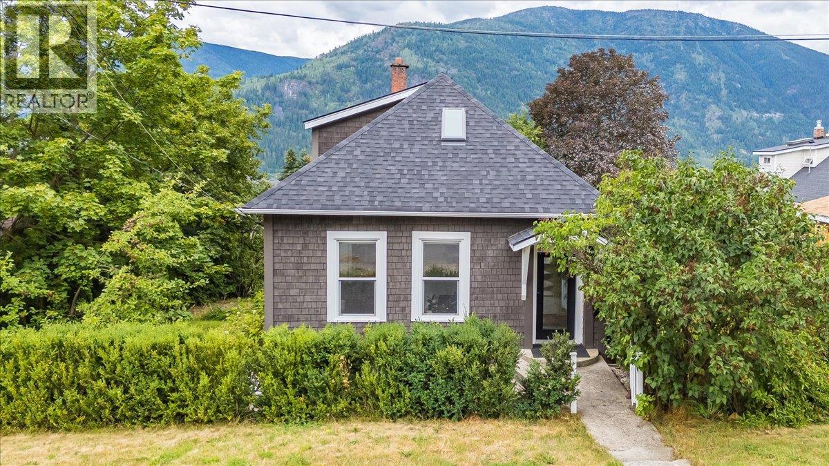 Photo 57 of 515 Gore Street, Nelson BC