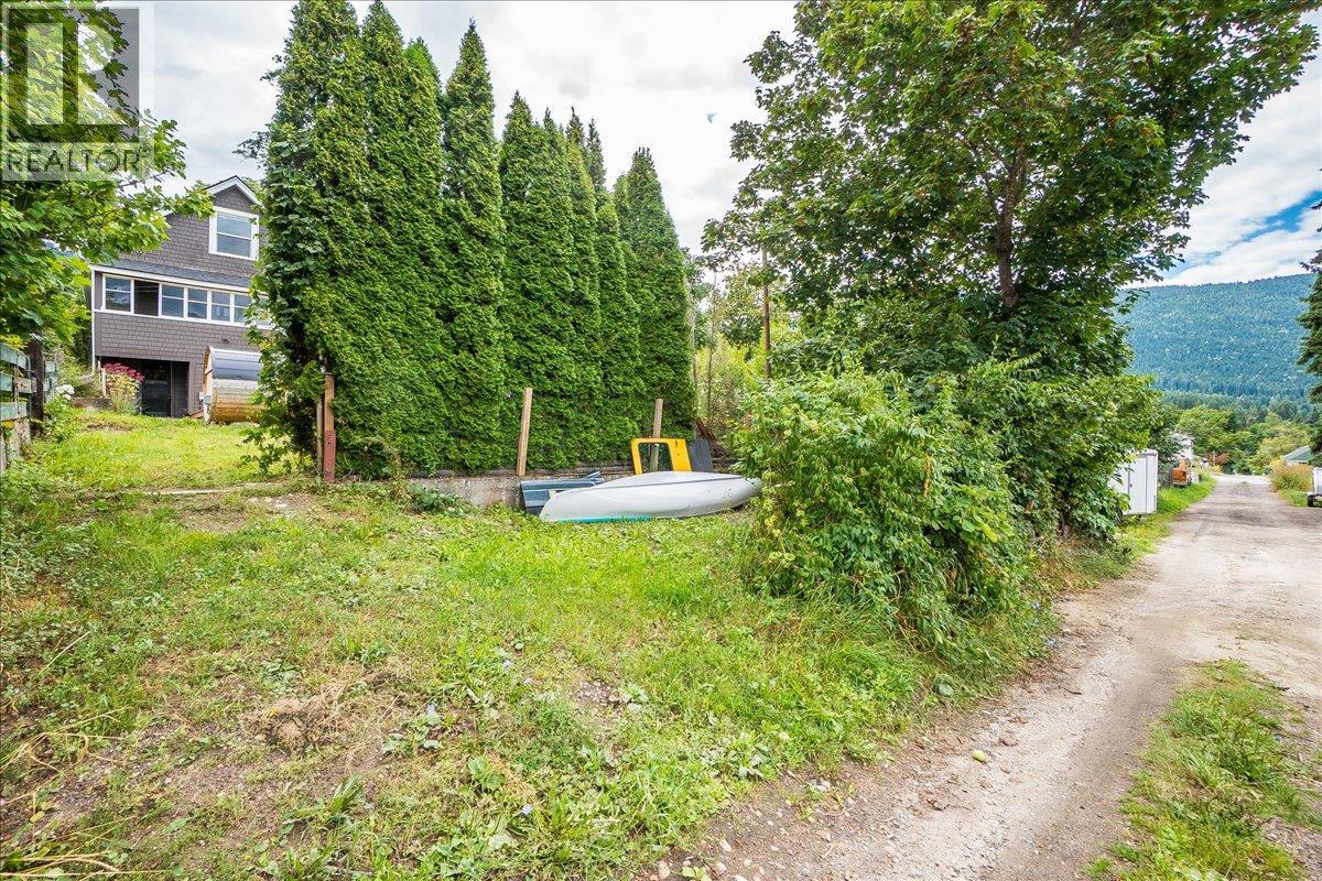Photo 53 of 515 Gore Street, Nelson BC