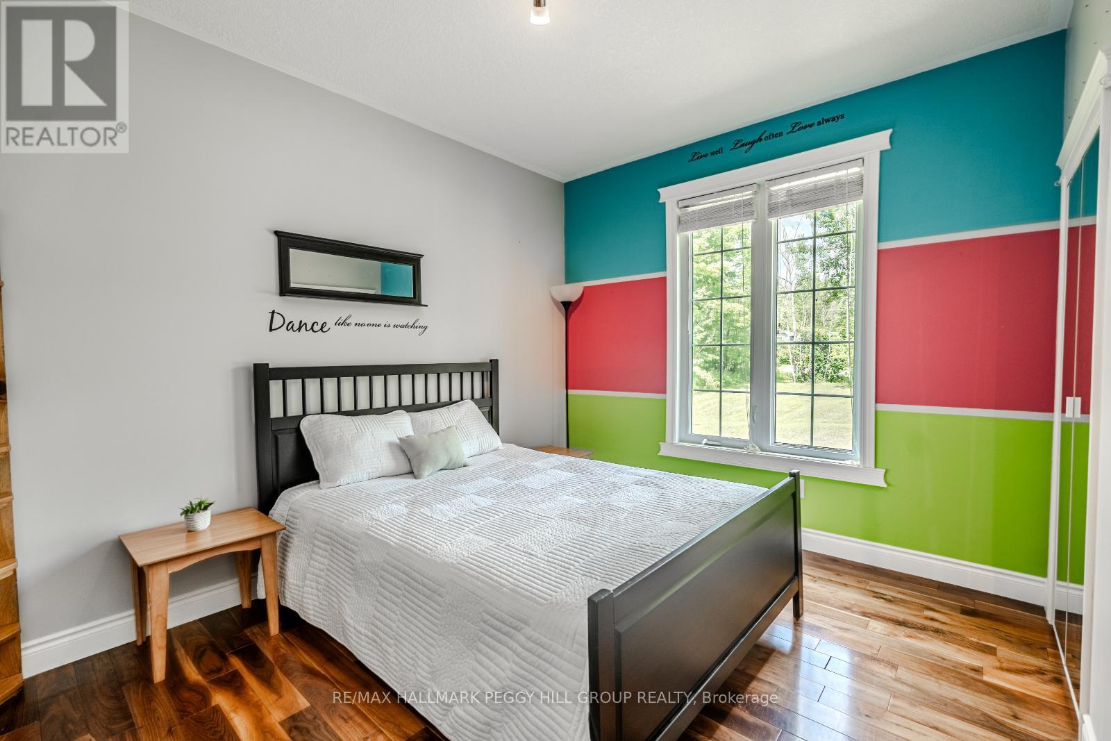 Photo 16 of 33 Springhome Road, Oromedonte ON