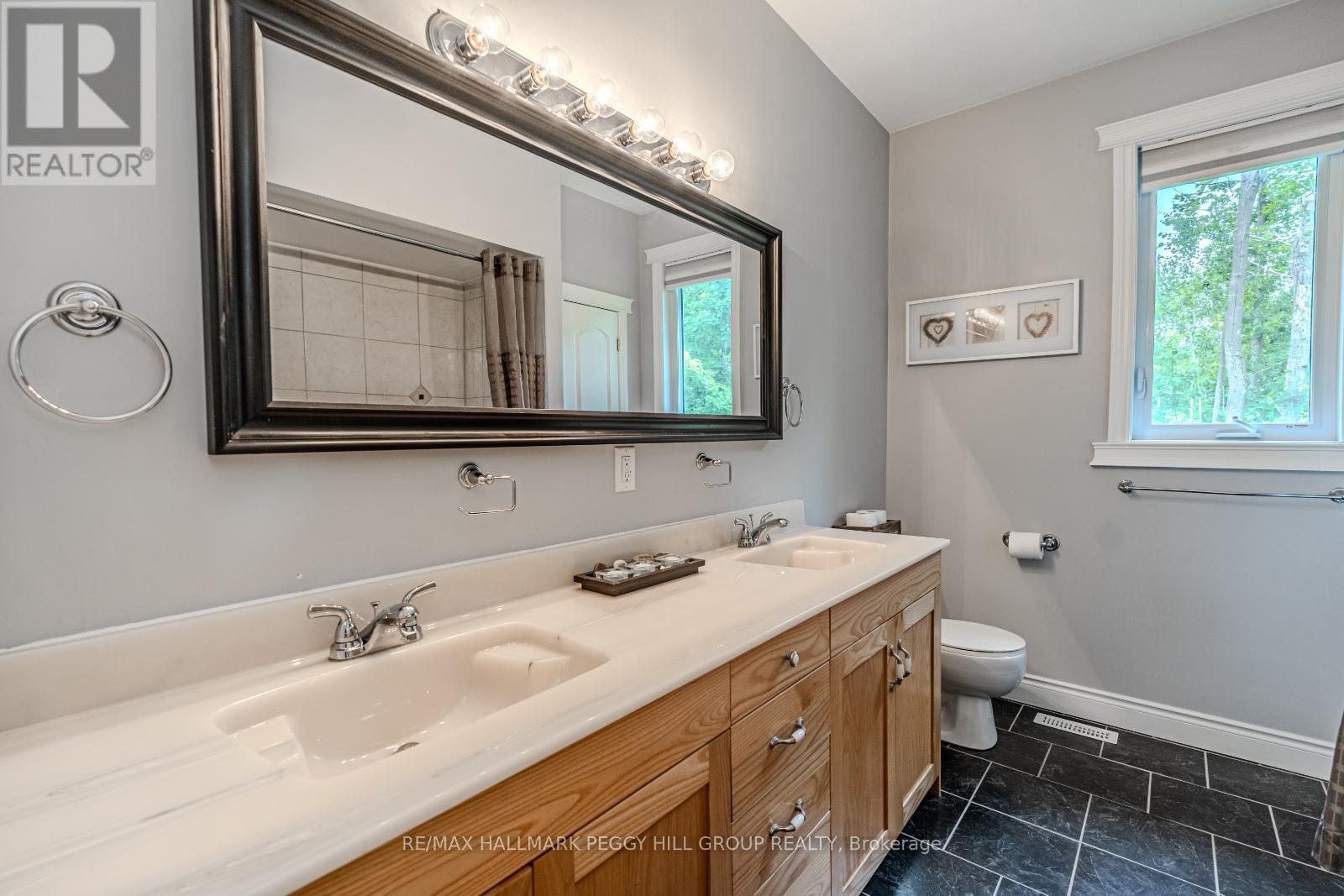 Photo 22 of 33 Springhome Road, Oromedonte ON