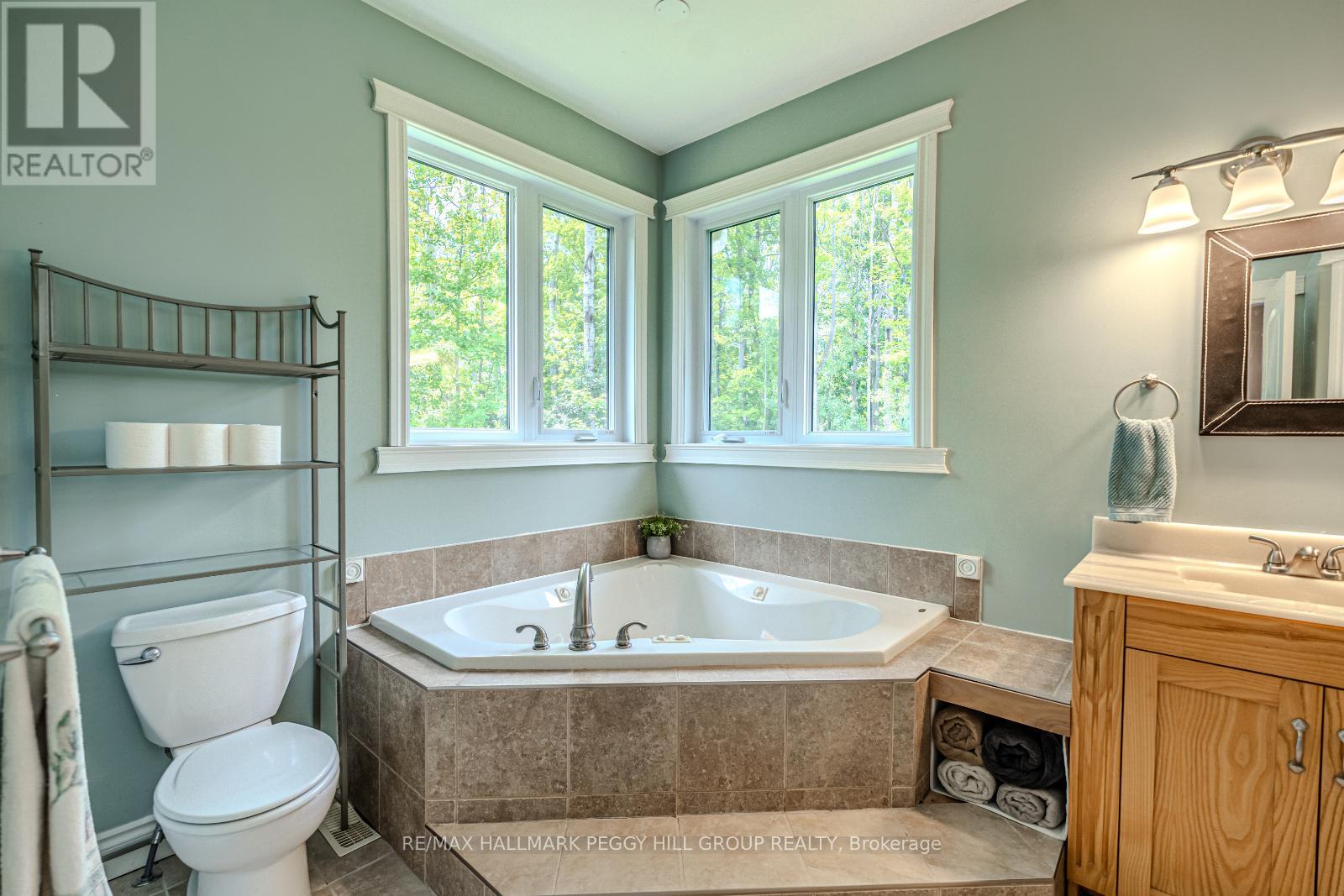 Photo 23 of 33 Springhome Road, Oromedonte ON