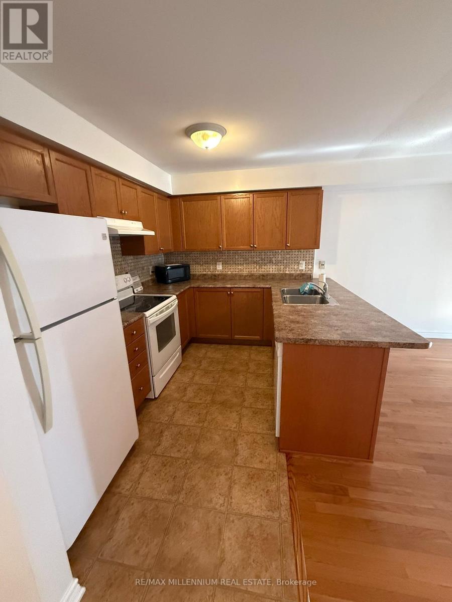 Photo 6 of 53 Michelle Drive, Orillia ON