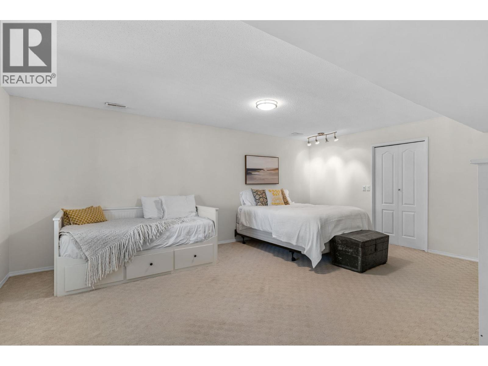 409 Curlew Drive, Kelowna