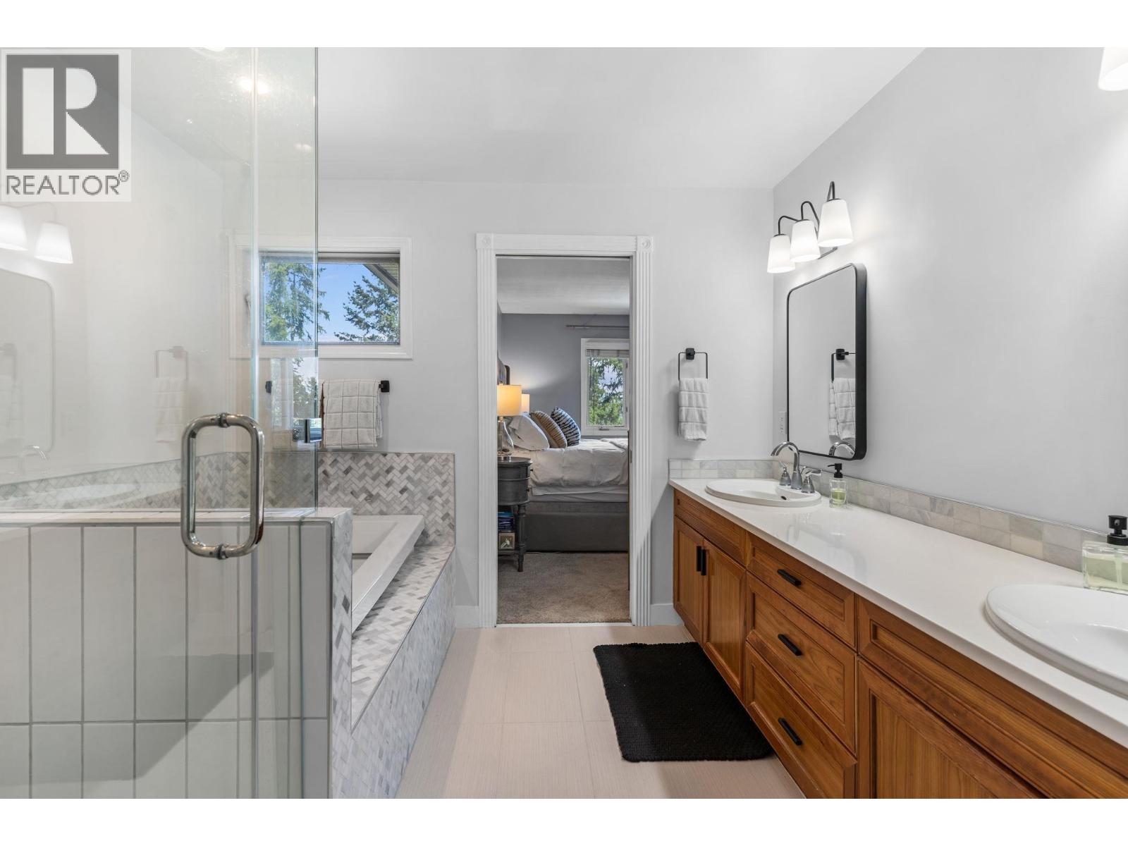  409 Curlew Drive, Kelowna
