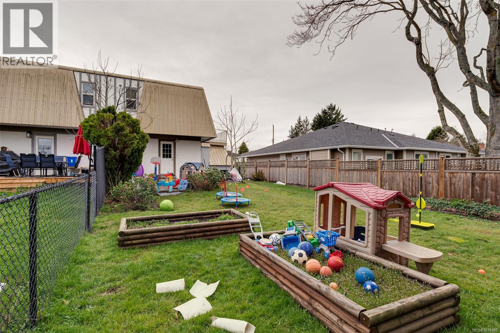 Photo 24 of 2031 2033 Melville Dr, Sidney BC